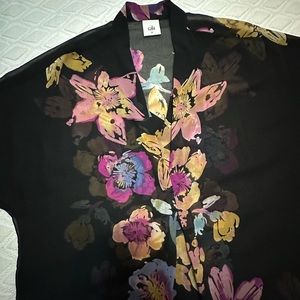 cabi Women’s 3332 Banquet Blouse Size Medium / Limited Edition